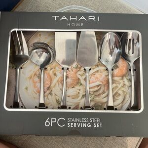 Tahari serving set